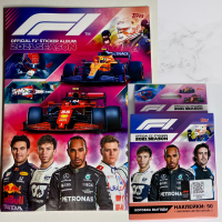 Альбом и блистер наклеек 2021 Topps Formula 1 (6 пакетиков по 10 наклеек + 2 лимитированных наклейки)