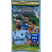 1 пакетик  c 6 карточками по коллекции Adrenalyn XL FIFA 365 (2019). Panini.
